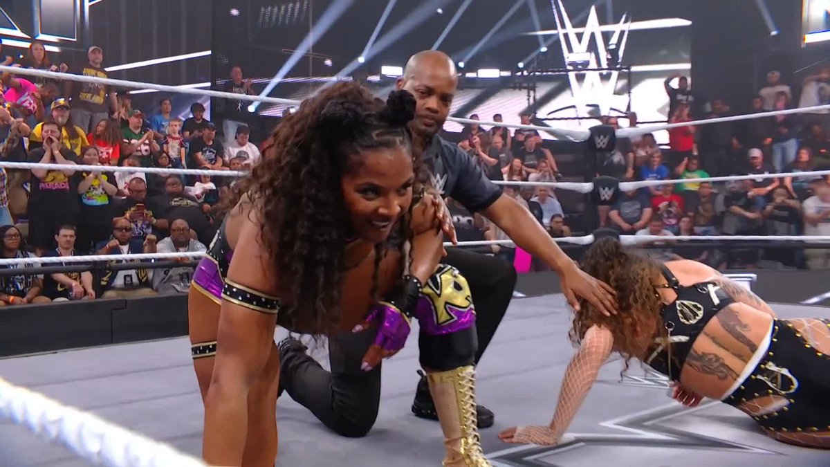 What are your thoughts on Kali Armstrong's finish? #WWENXT