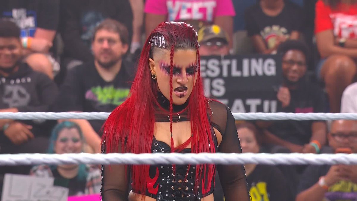 It's CHAOS and ZARIA stands tall! 😲