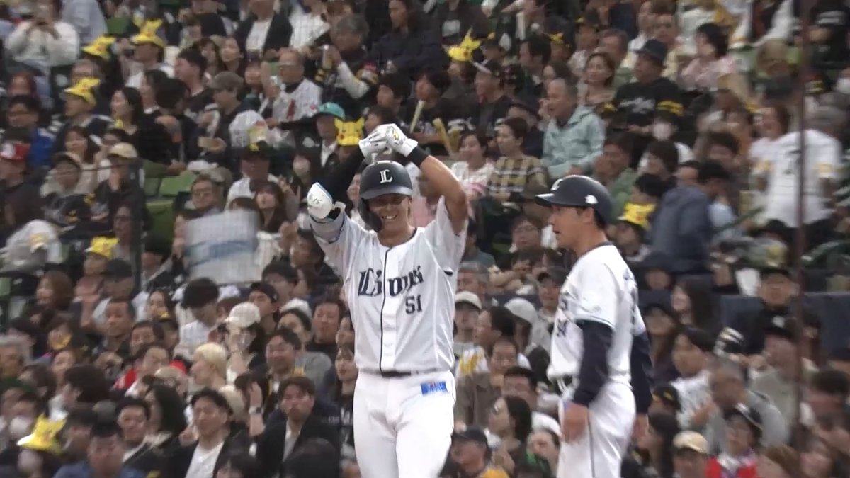 満塁の場面で #西川愛也 選手も続く！ 内野と外野の間に落とす技ありの適時打で追加点を奪います！ #seibulions #打破 #圧倒的至近距離 #ポケモンベースボールフェスタ