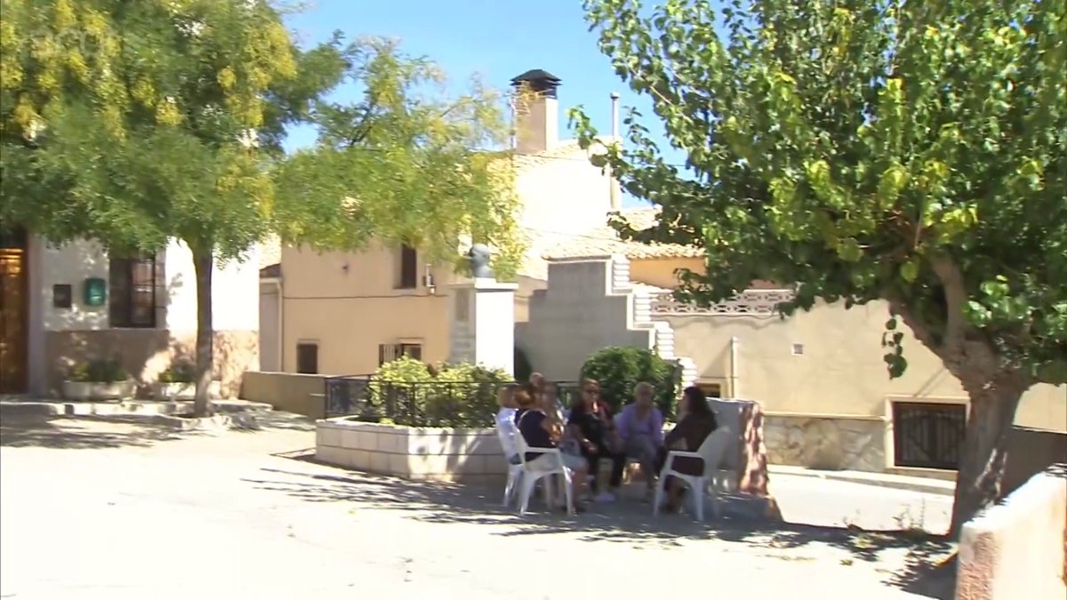 Sabíeu que, el 2017, unes quatre-centes persones parlaven català en zones de Múrcia? A la pedania del Carxe, gràcies a la transmissió oral de generació en generació, encara se sentia el català al carrer, tot i que la població autòctona disminuïa i cada cop hi vivien més anglesos.