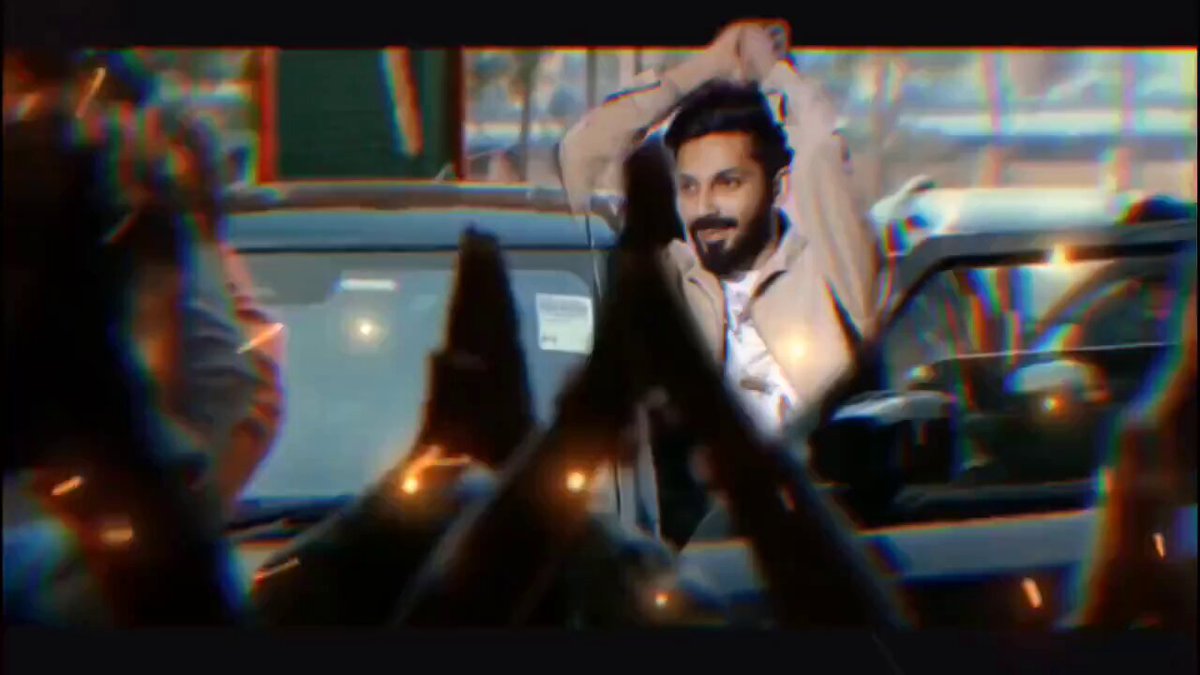 ఎన్నో ఏళ్లుగా కోట్ల మంది గుండెల్లో ఉత్కంఠతో ఎదురుచూస్తున్న మాస్ కాంబో NBK & Koratala siva అంతటి హైప్ ఉన్న అనిరుధ్ x NBK మ్యూజికల్ జోడీ ఎప్పుడు వస్తుందని రోజూ కలలు కంటున్న అభిమానులు. ఇప్పుడు ఈ ముగ్గురు లెజెండ్స్ కలిసి వస్తున్నారు! థియేటర్లు దద్దరిల్లిపోతాయి🔥🔥:) #NBKxKoratalaSiva Anirudh Ravichander