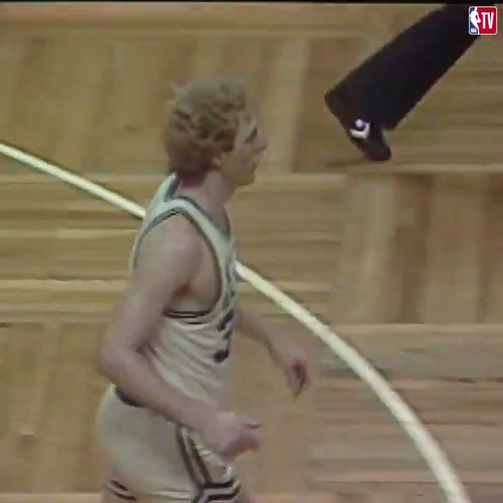 45 years ago today.. Larry Bird knew that shot wasn’t going in, and that quick thinking turned it into an iconic play..