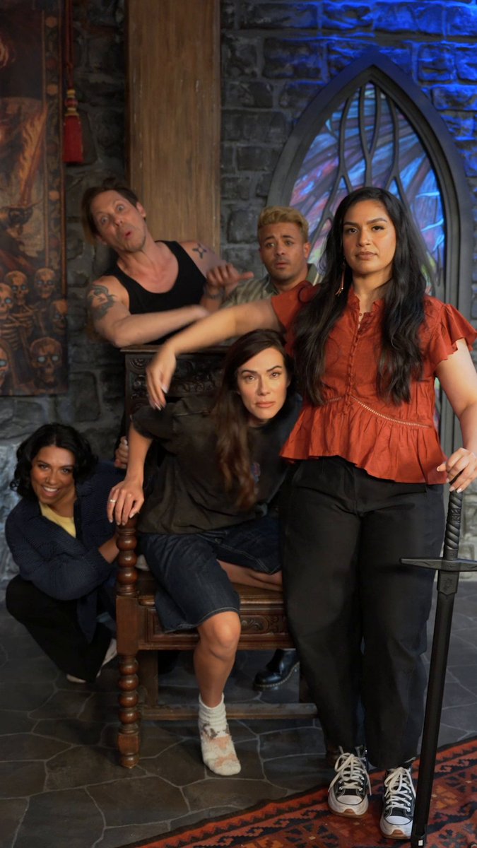 Ravenloft holds some surprises for our heroes tonight. Tune in at 6:30 pm PT for Episode 4 of Dungeon Masters!