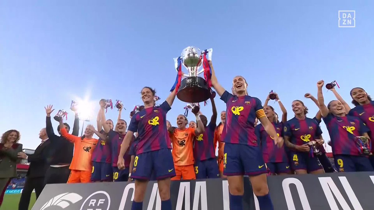 LA SÉPTIMA CONSECUTIVA. OTRA MÁS PARA LA HISTORIA 🏆 El FC Barcelona Femení levanta la Liga F 🔵🔴 #LigaFenDAZN ⚽