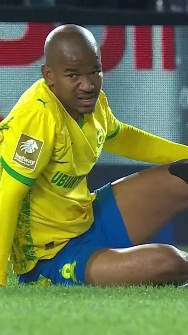 Two yellows and Jayden Adams is headed for an early shower 😲🟥 📺 Stream #BetwayPrem on DStv: