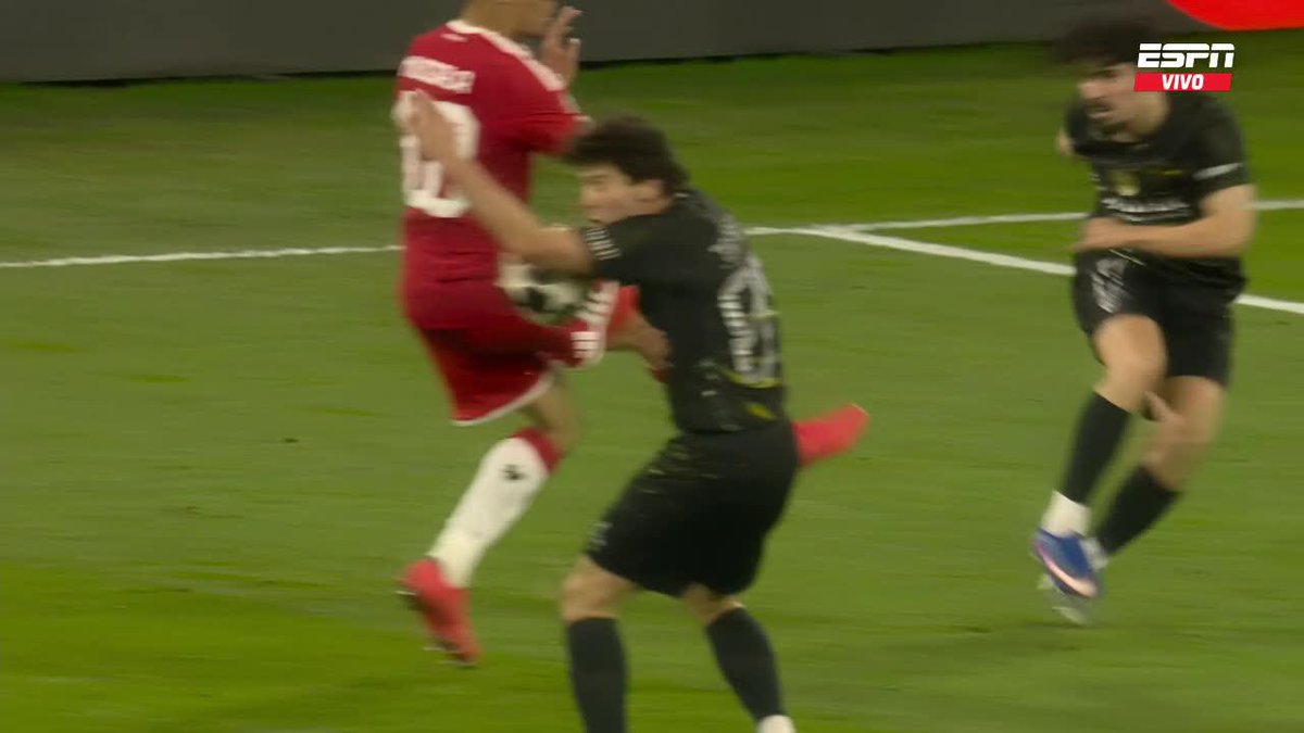 ⚠️🇩🇪 BAYERN MÚNICH PIDIÓ PENAL POR ESTA MANO DE JOÃO NEVES EN LA SEMIFINAL. ⁉️ ¿Opiniones?