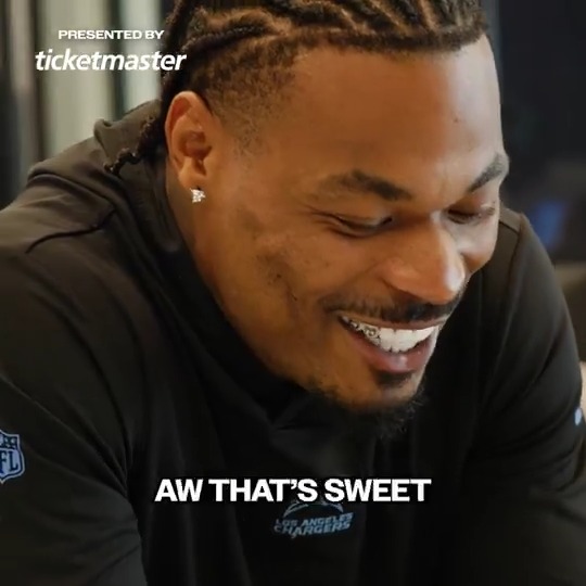 derwin made her day 🥹