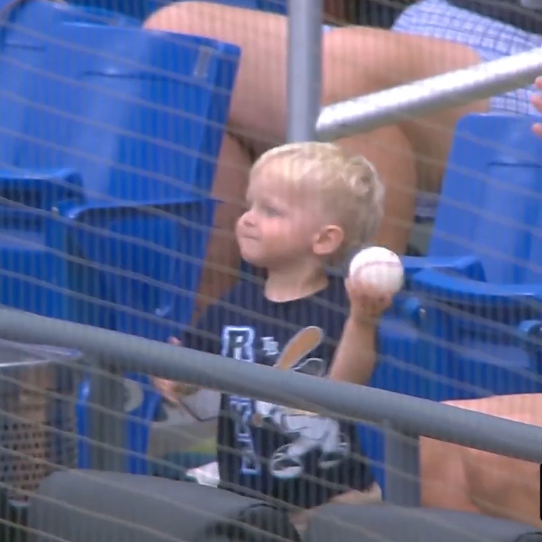 This young fan was jumping for joy after getting a foul ball 💙
