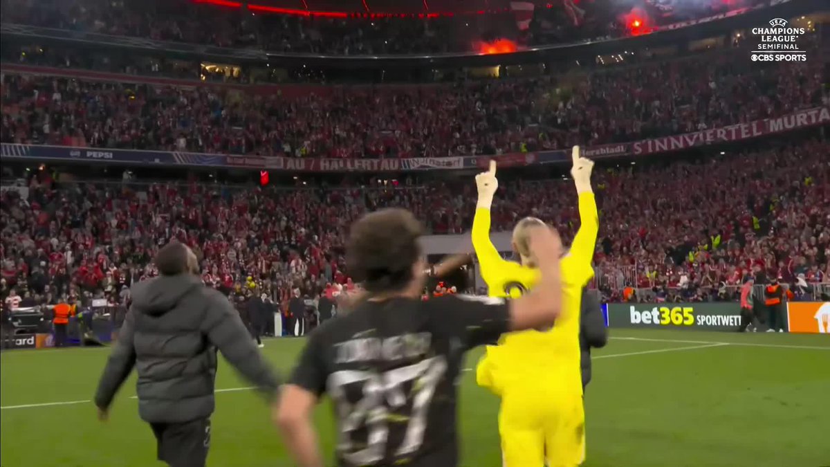 BACK 2 BACK 🔄 PSG are heading straight back to the #UCL Final 🔥😤
