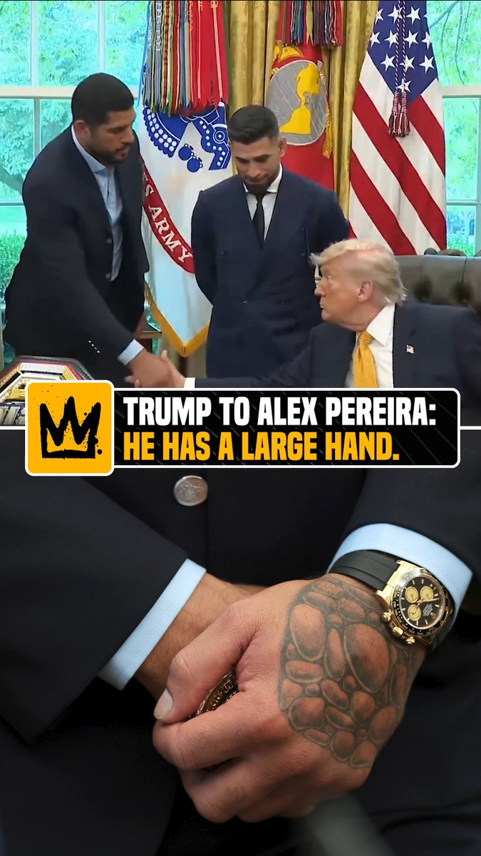 President Trump was amazed by the size of Poatan's hand 👊🗿