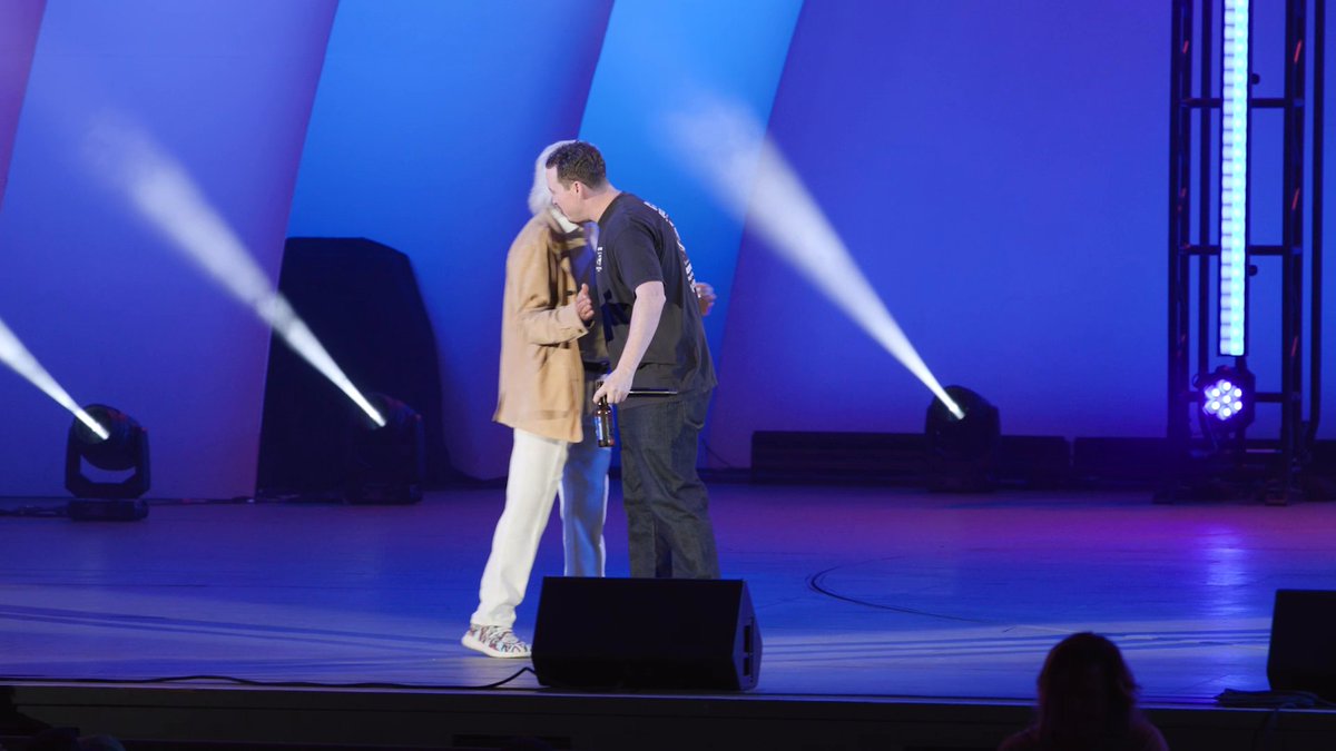 Heavy hitters walkin' out at the Shane Gillis show during #NetflixisaJokeFest this week