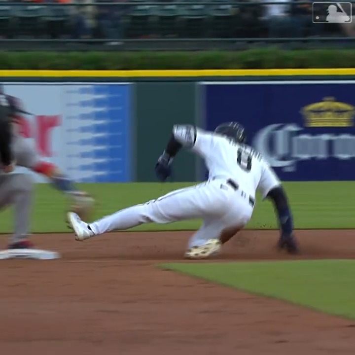 Come for the Jarren throw, stay for the Marcelo tag.
