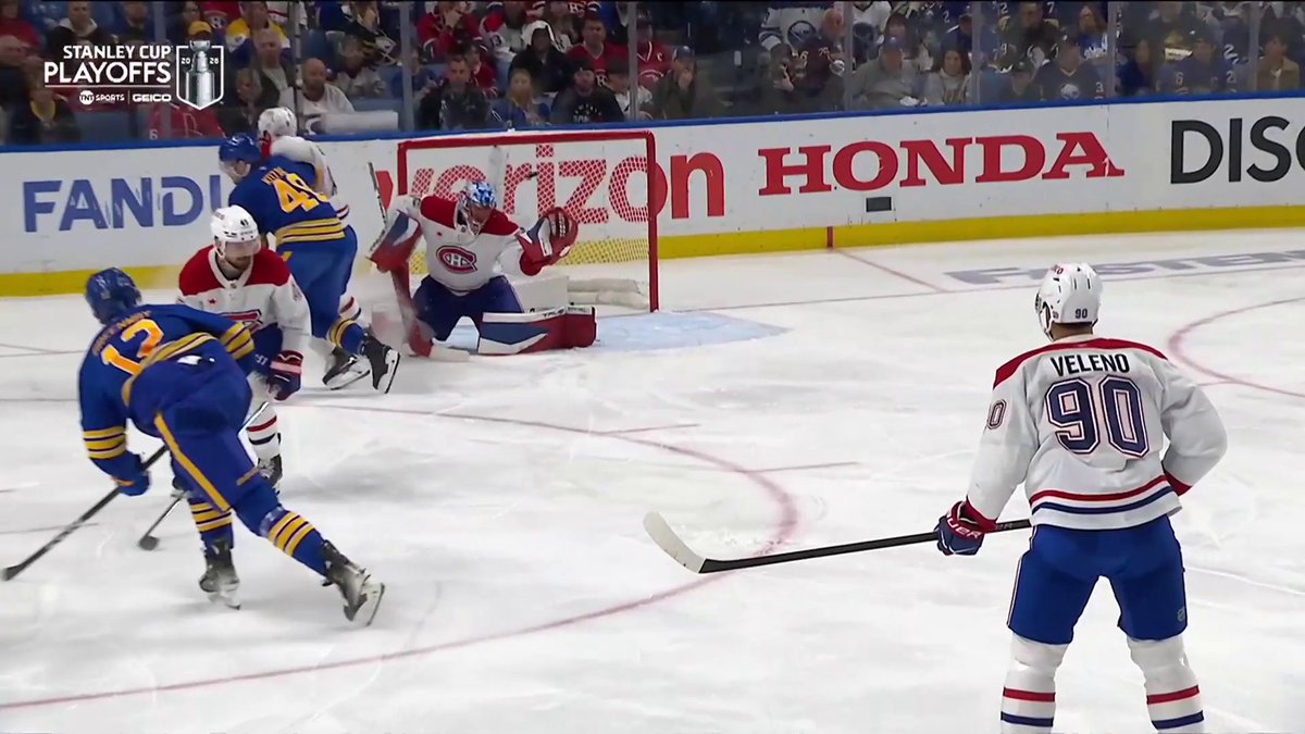 Jordan Greenway gets snappy with it! 🫰 #StanleyCup 🇺🇸: NHLonTNT 🇨🇦: Sportsnet &amp; TVA Sports