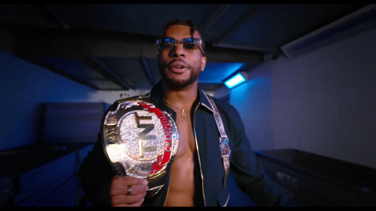 Awe damn . Bro thinks he’s Trick Williams.#AEWDynamite
