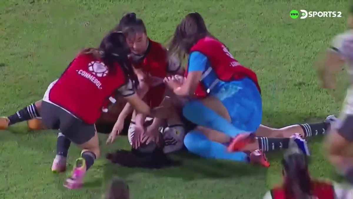 🇨🇱🌟 CHILE SUB 17 FEMENINO LO DIO VUELTA Y ESTÁ DERROTANDO A BRASIL. Si ganan, clasifican al Mundial de la categoría.
