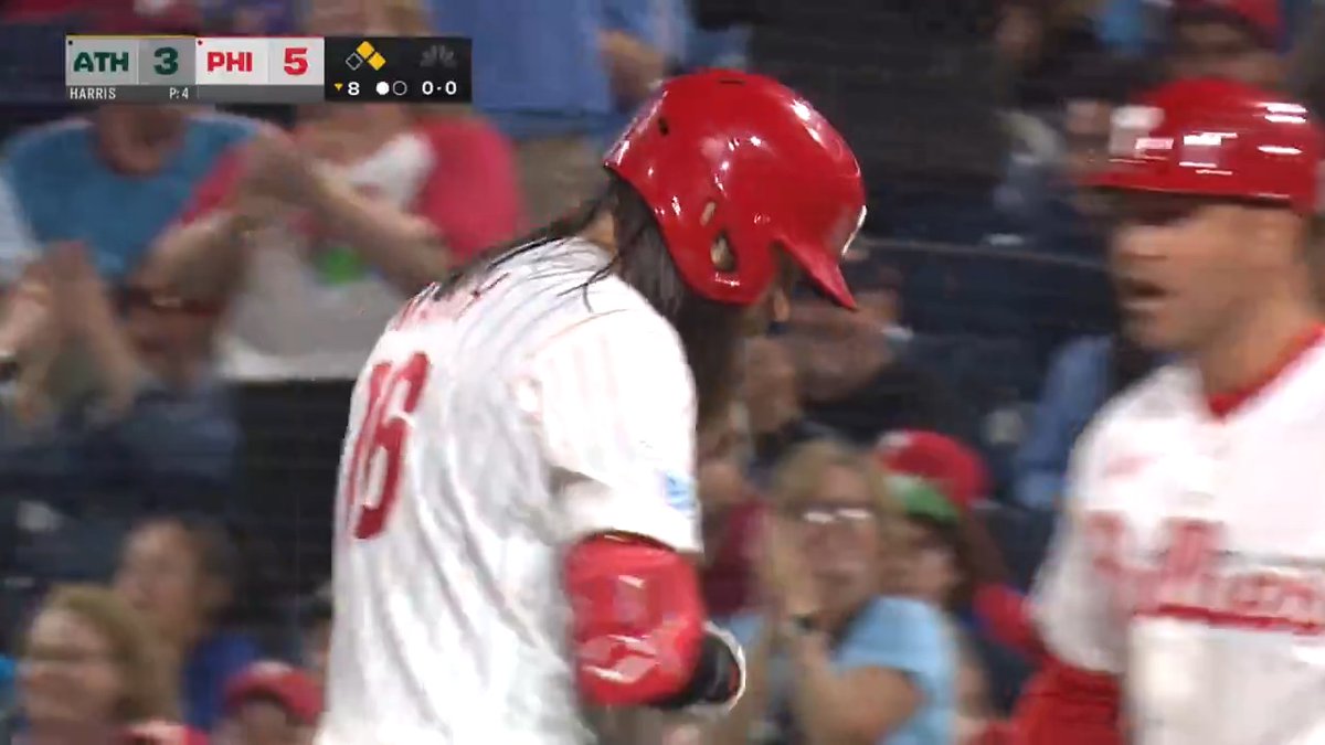 Three hit night for big dawg 👏