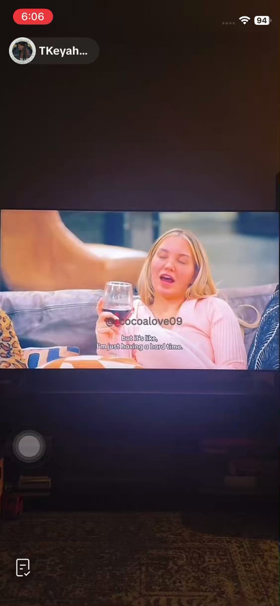 Charlie clocking the mean girls again,😹 don’t let them silence you Charlie and Iris needs to stop gaslighting us #BeyondTheVilla #Loveisland