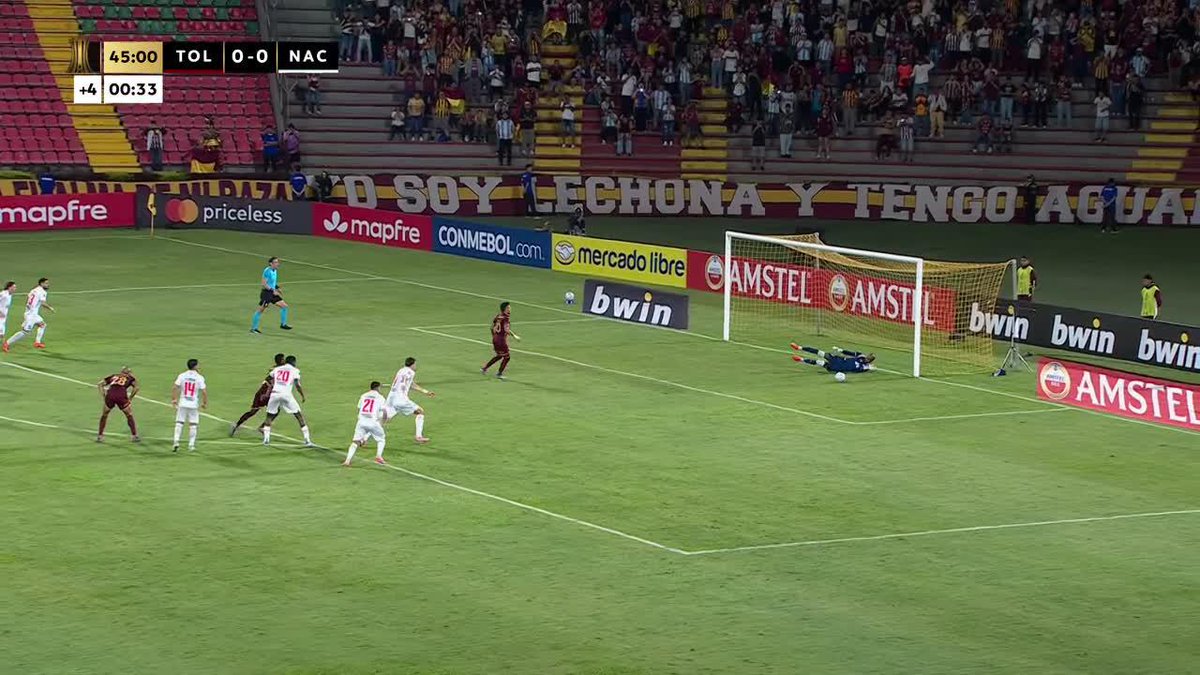 Penal para Tolima, ataja Mejía… PERO EN EL REBOTE HAY OTRO PENAL PARA TOLIMA. El segundo fue gol, INCREÍBLE. 😳⚠️