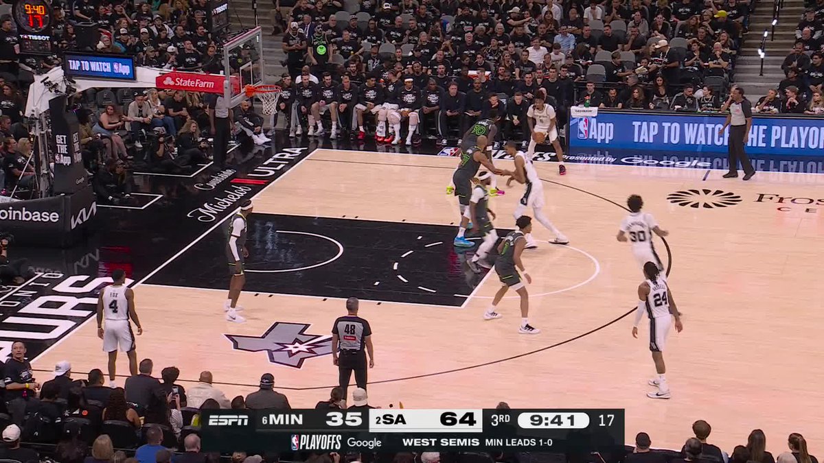 9-0 run early in Q3