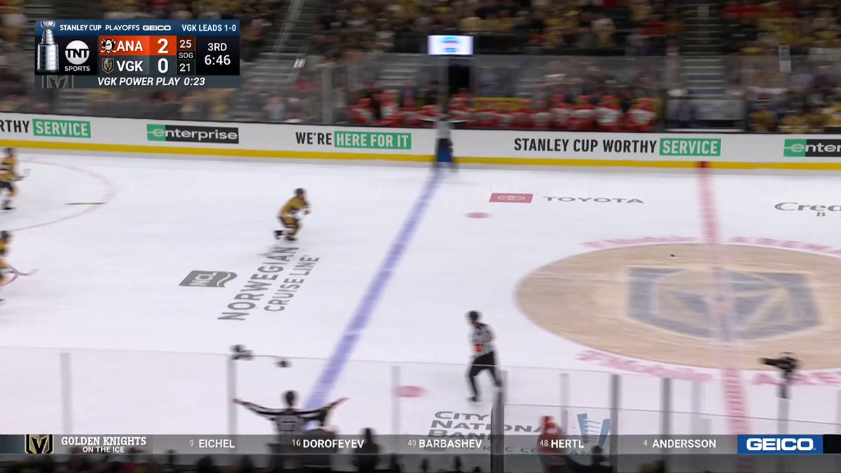 The Ducks want it bad. Look at these guys selling out to protect the net on the PK. Unreal block by Granlund