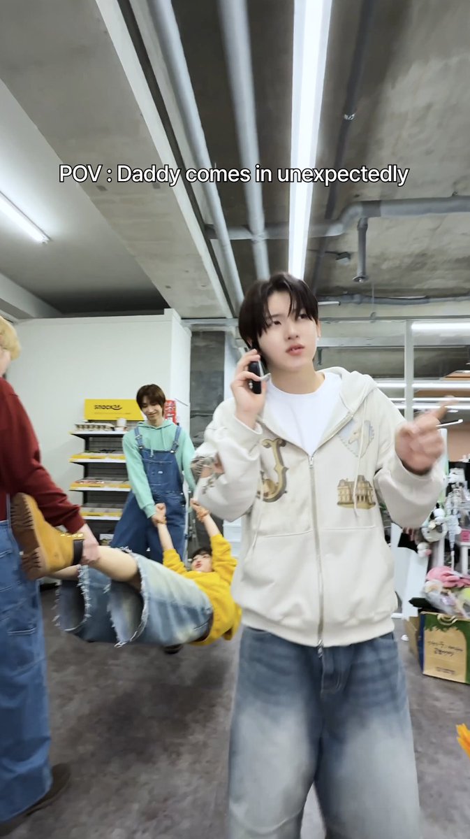 말 참 안들어 ‹( 。 •̀ ᴖ •́ 。 )› #킥플립 #KickFlip