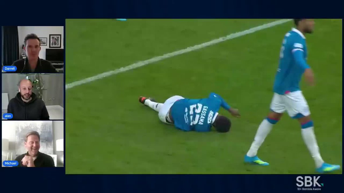 "Are you having a laugh?! He should have been yellow carded!" ๐ฃ๏ธ Michael Stewart wasn't convinced by claims that Djeidi Gassama should've been awarded a penalty against Hearts ๐ Presented by SBK | 18+ | Please Gamble Responsibly
