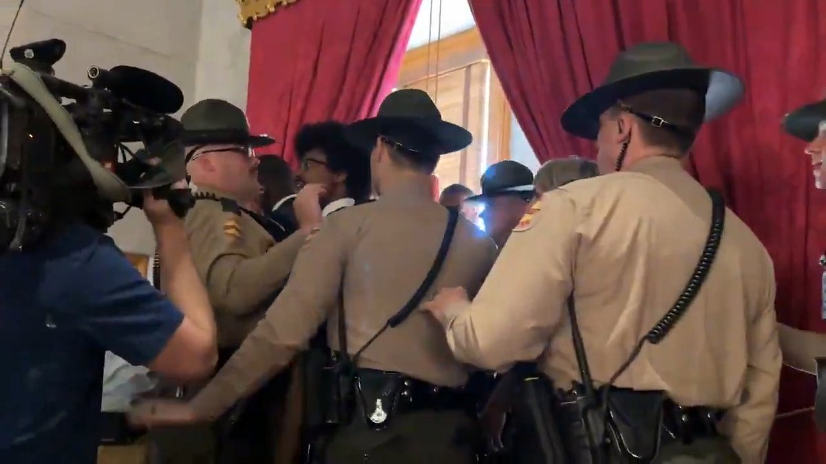 TN democrat Rep. Justin Pearson did this today following a redistricting vote 🤨 "Move the fuck back, boy!! The fuck is wrong wit chu?! You stupid motherfucker!" -Rep Pearson #CityLife #tennessee #cops #JustinPearson #racism #crime #nashville #enrichment #democrats #urban #3rdWorld