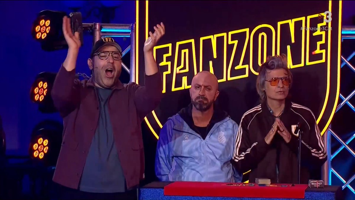 ✨🔮 Qui guanyarà el clàssic de diumenge? Les cartes de Javi Tarot tenen la resposta. #Fanzone3Cat ▶