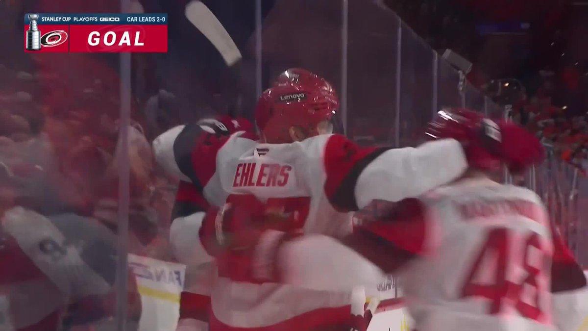 Canes take a THREE goal lead with under 13 minutes to go 👀