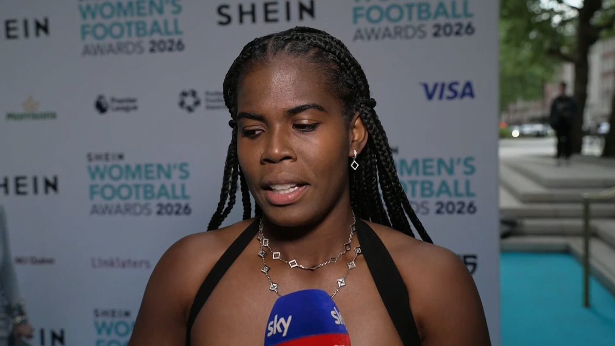 "For me, my focus has always on winning the league and finishing the season strong with City" Bunny Shaw has her say on her Manchester City future ⏩