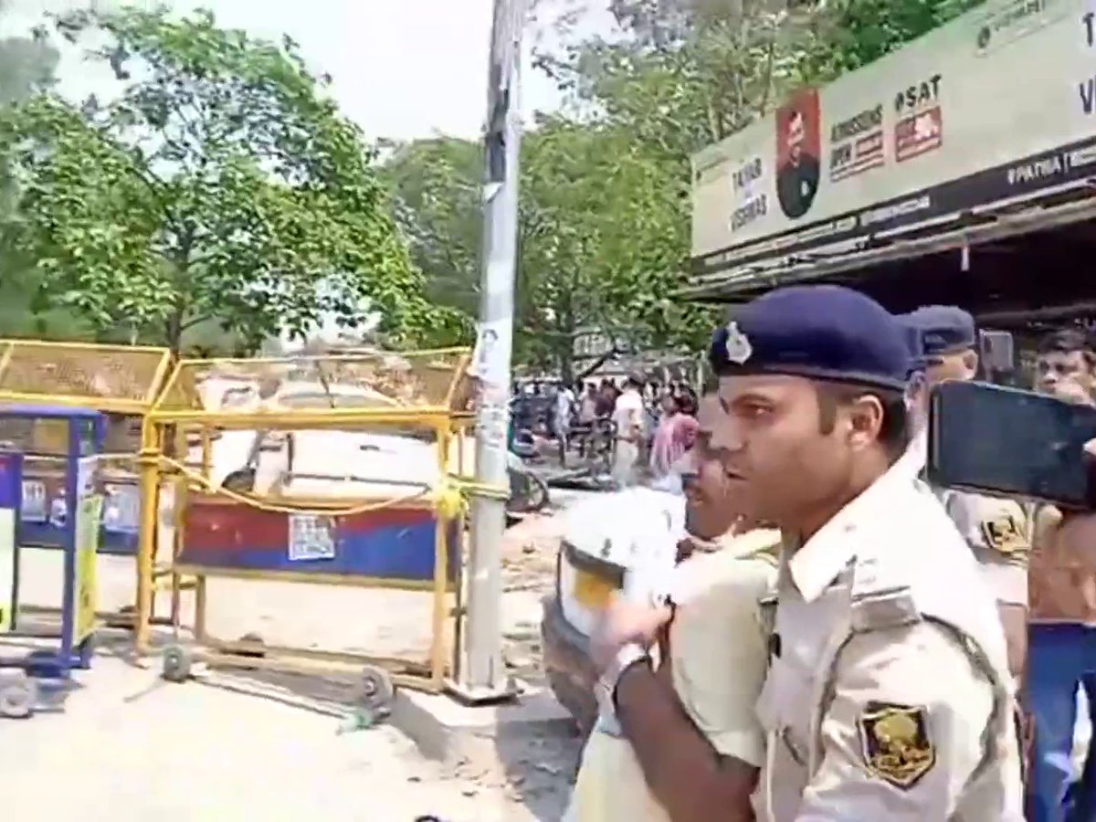 विज्ञापन जारी करने की मांग पर उग्र हुए TRE 4 अभ्यर्थी