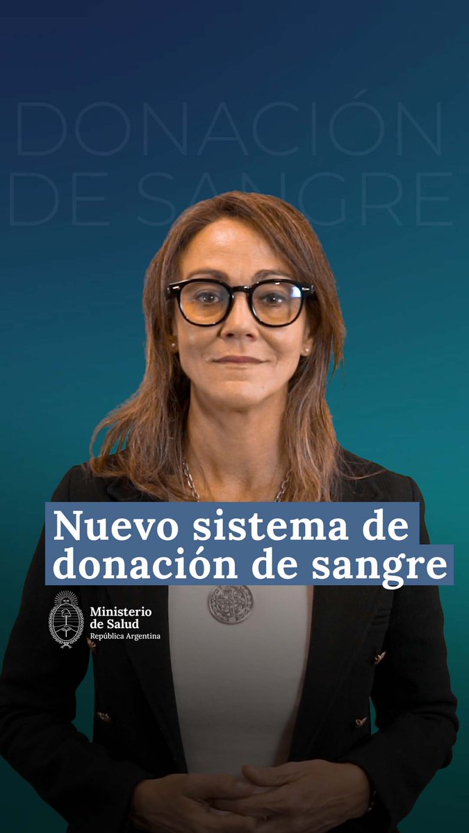 EL NUEVO SISTEMA DE DONACIÓN DE SANGRE ES 100% VOLUNTARIO Y MÁS SEGURO PARA PACIENTES Y DONANTES Para las personas que esperan una operación o necesitan una transfusión y para sus familias, contar con un sistema de sangre seguro y eficiente es fundamental. Por eso actualizamos la normativa que estaba vigente desde hace más de una década. Esto implica que la donación pasa a ser 100% voluntaria, dejando atrás la responsabilidad de las familias de conseguir donantes ante una cirugía o tratamiento médico. La sangre debe estar disponible por organización del sistema, no por la urgencia del entorno del paciente. Además, se actualizan los criterios de selección de donantes, se eliminan restricciones obsoletas y se adecuan los tiempos de espera para donar según factores de riesgo. También se elimina el ayuno previo: se recomienda beber al menos 500 ml de agua antes de la donación. Este avance posiciona a la Argentina entre los países de la región más avanzados en la materia con un sistema más seguro, eficiente y transparente para pacientes y donantes.
