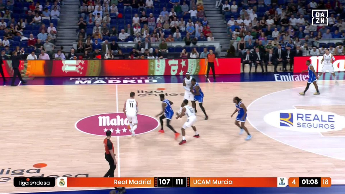 İspanya Basketbol Ligi'nin yayıncısı DAZN, Mario Hezonja'nın bu üçlüğü sonrası Hezonja'ya verdiği sözü tuttu ve 10 Mayıs'a kadar abone ücretini aylık 2.99 Euro'ya indirdi.