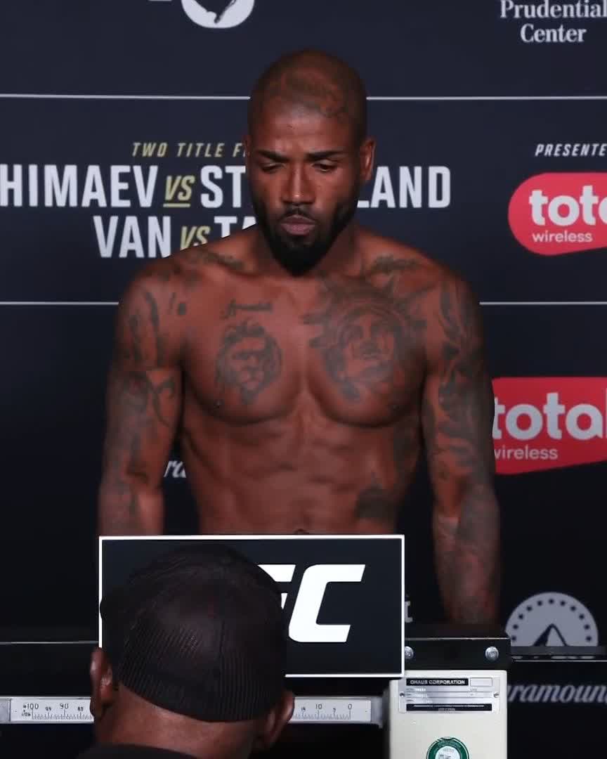 Looking to make it three consecutive wins 🙌 King Green | 155lbs [ #UFC328 | May 9 | LIVE on @ParamountPlus ]