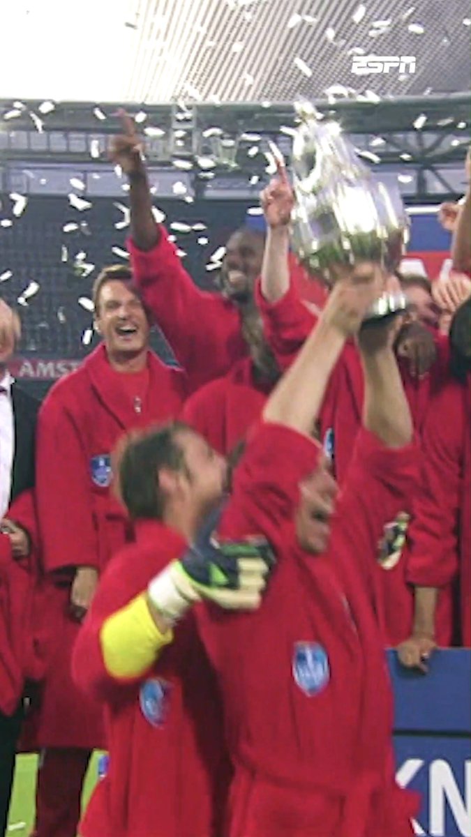 Vandaag precies 1️⃣5️⃣ jaar geleden: FC Twente wint de beker na verlenging van Ajax 👀