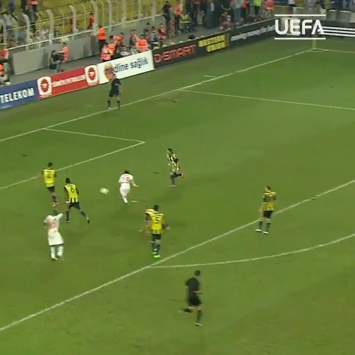 Aykut Kocaman'ın Valbuena'yı aklına yazdığı gece Alex'in 1 gol 1 asistle oynadığı 2-0 öne geçtiğimiz Marsilya maçı Alex oyundan çıkınca 2-2 olmuştu. Valbuena, Aykut Kocaman'ın 2. gelişinde en çok istediği oyuncu oldu