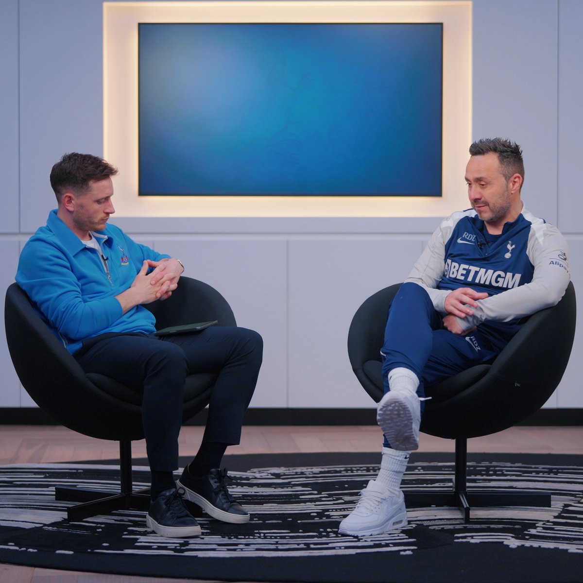 Roberto De Zerbi sits down to discuss our Premier League meeting with Leeds United 🗣️