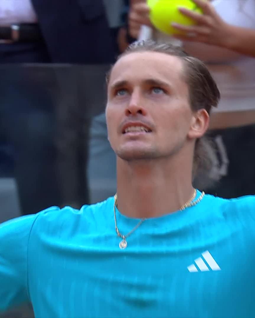 Former champ moves on 💪 Alex Zverev wins the all German duel as he takes out Daniel Altmaier 7-5 6-3 🙌 #IBI26