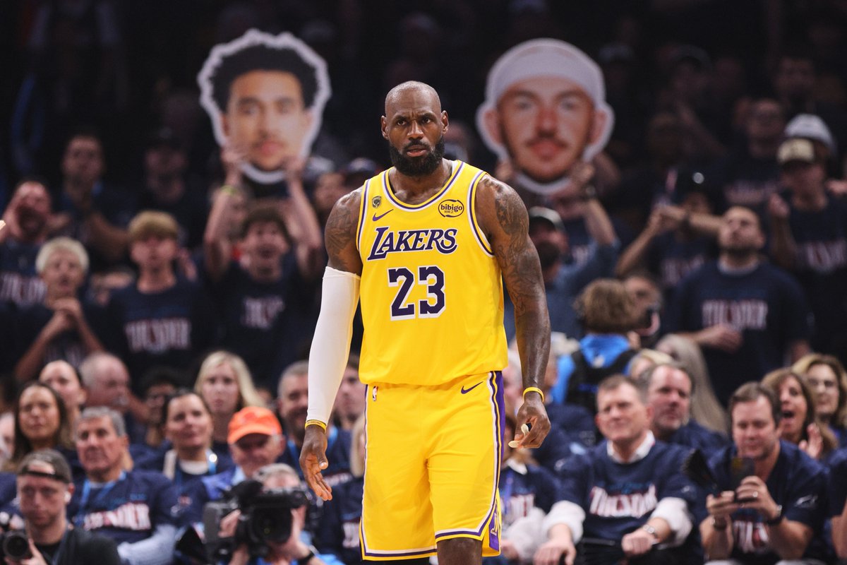 🗣️ ''LeBron James has the worst whistle of any star player I've ever seen.'' JJ Redick on LeBron James not getting foul calls as the Lakers fell to OKC in game two, with the 41-year-old having attempted just five free throws across the opening two games of the Western Conference semi-finals 😤