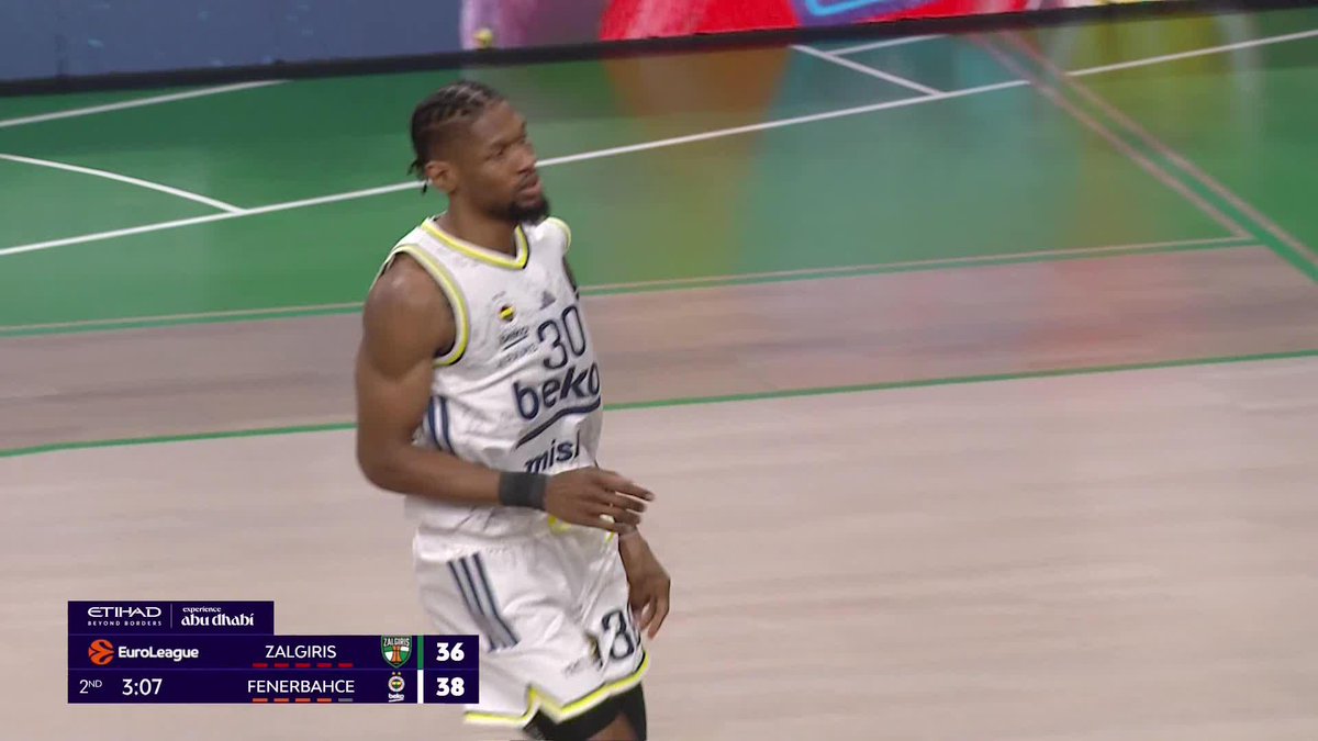 Hayat kısa, Chris Silva uçuyor! 🚀 Fenerbahçe Beko 🟡🔵