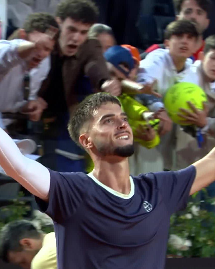 Siempre lo diré y nadie me baja de ese barco: No ha habido ni habrá un mejor perdedor en el mundo del tenis que Djokovic. Fíjense cómo se comporta con el rival en la red. 👏🏼👏🏼👏🏼👏🏼👏🏼👏🏼