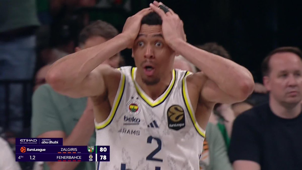 Kritik anda yine sahnede: Wade Baldwin IV! 🔥 Mücadele uzatmaya gidiyor! 👀 Fenerbahçe Beko 🟡🔵
