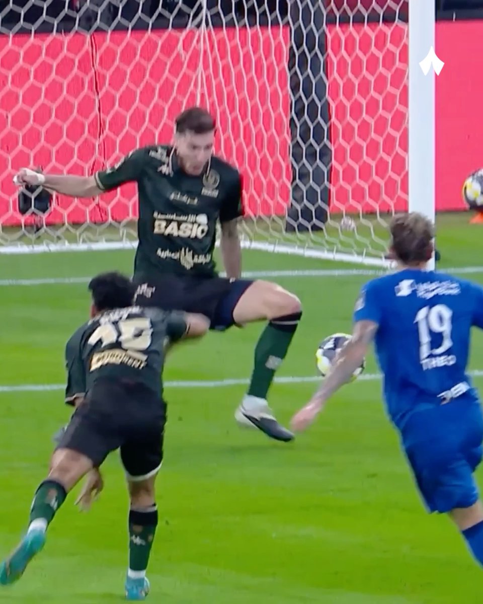 لمحات فردية رائعة من ناصر الدوسري وثيو هيرنانديز تحسم الكأس للهلال 🔵🏆🔥 تقرير يسلّط الضوء على أهداف الهلال في نهائي أغلى الكؤوس أمام الخلود، واللمسات الحاسمة التي صنعت الفارق ⚽📊