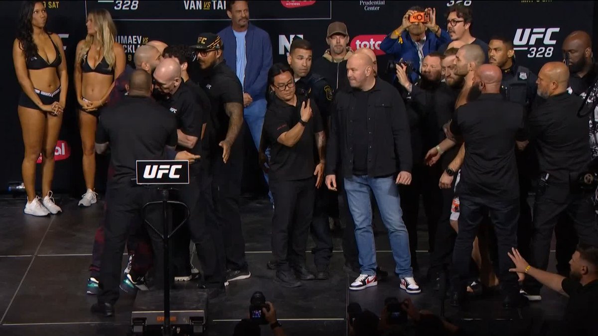 チマエフ×ストリックランド 遠すぎる試合前最後のフェイスオフ! #UFC