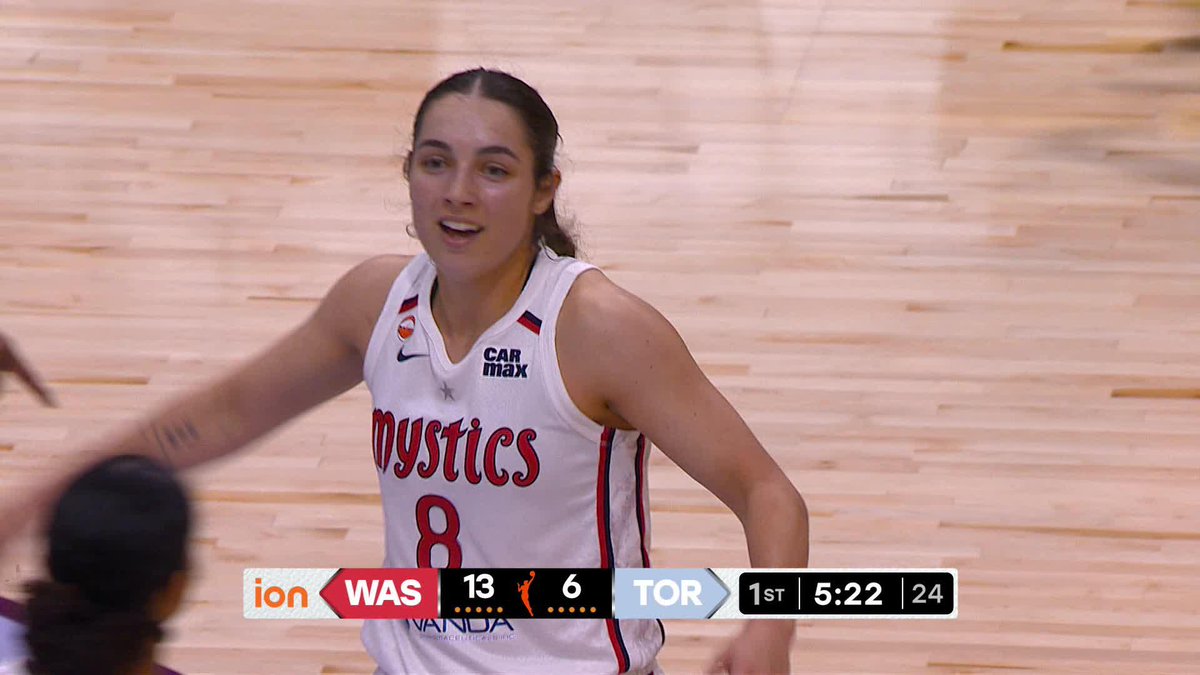 First official WNBA points for Georgia Amoore.