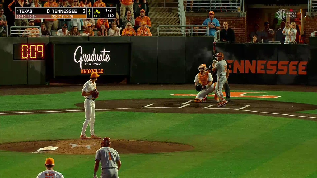 UN-FREAKING-BELIEVABLE! 🤯🤯🤯 Take a bow Tegan Kuhns. 📺 #GBO🍊 // #OTH