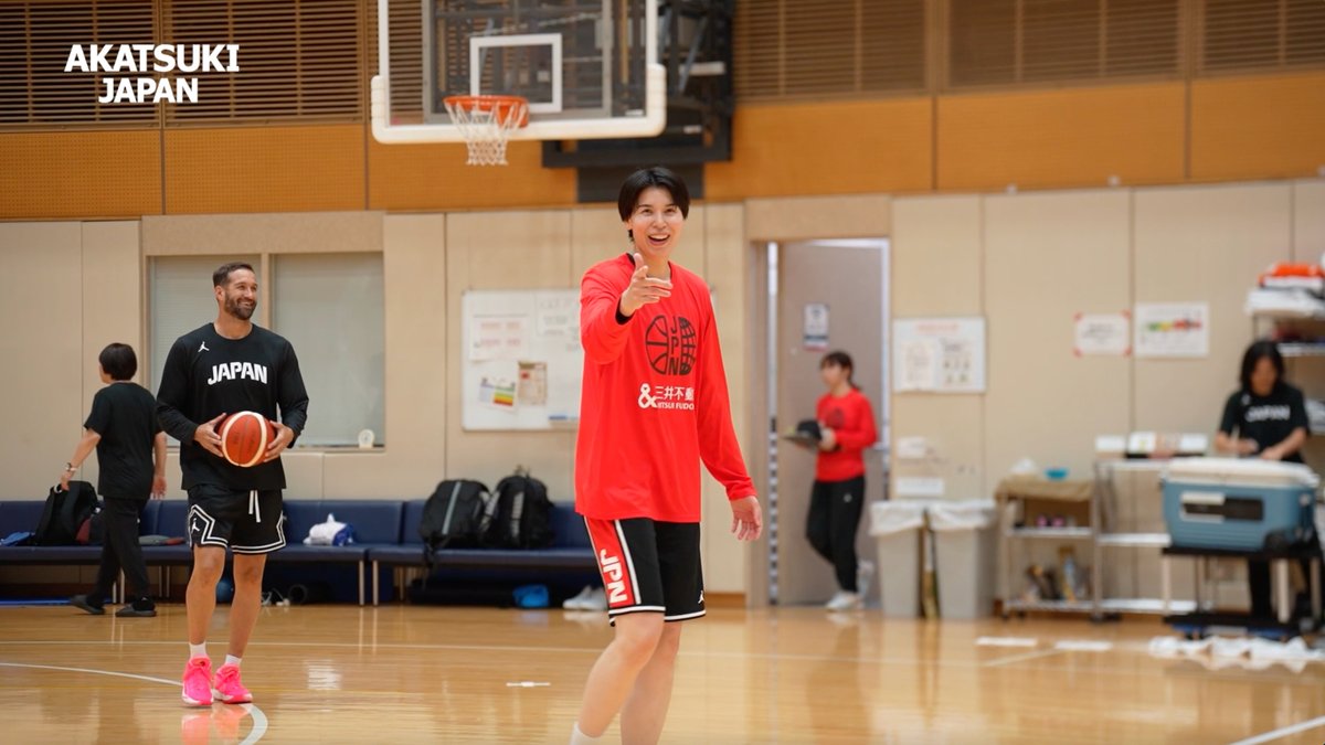 🇯🇵女子日本代表🇯🇵 練習後のハーフコートショット対決にて... まさかの結末が😱 #AkatuskiJapan