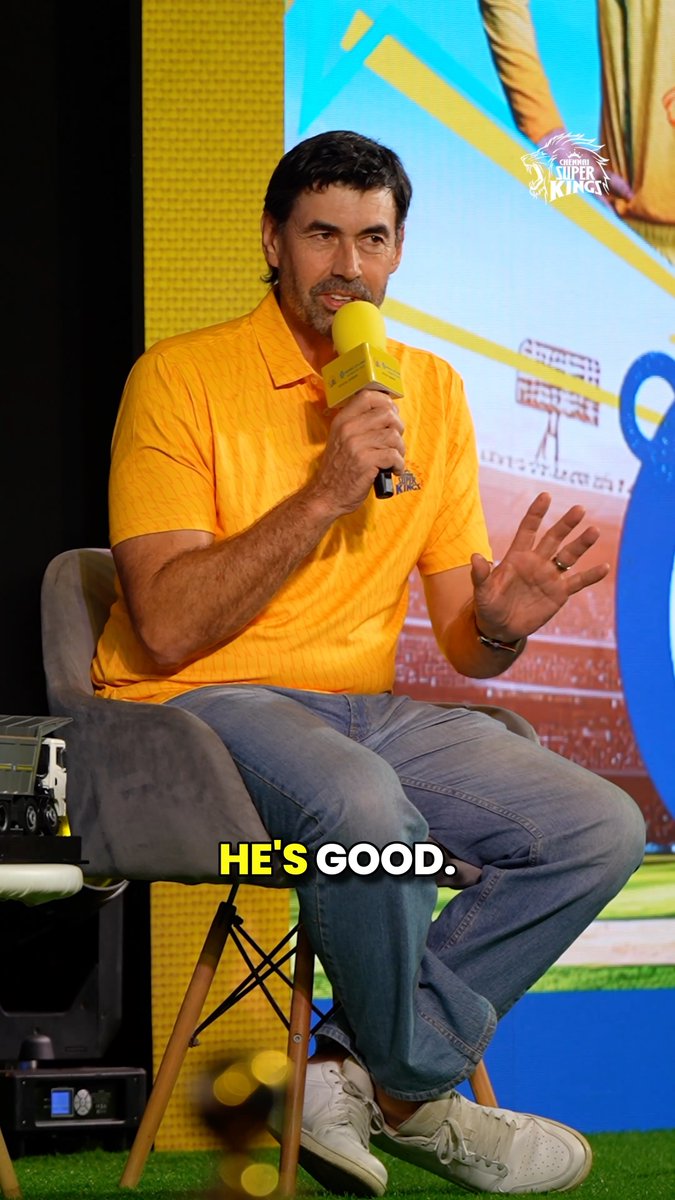 The 𝙲̶𝚘̶𝚊̶𝚌̶𝚑̶ teacher knows his students well 😂 #WhistlePodu #Yellove