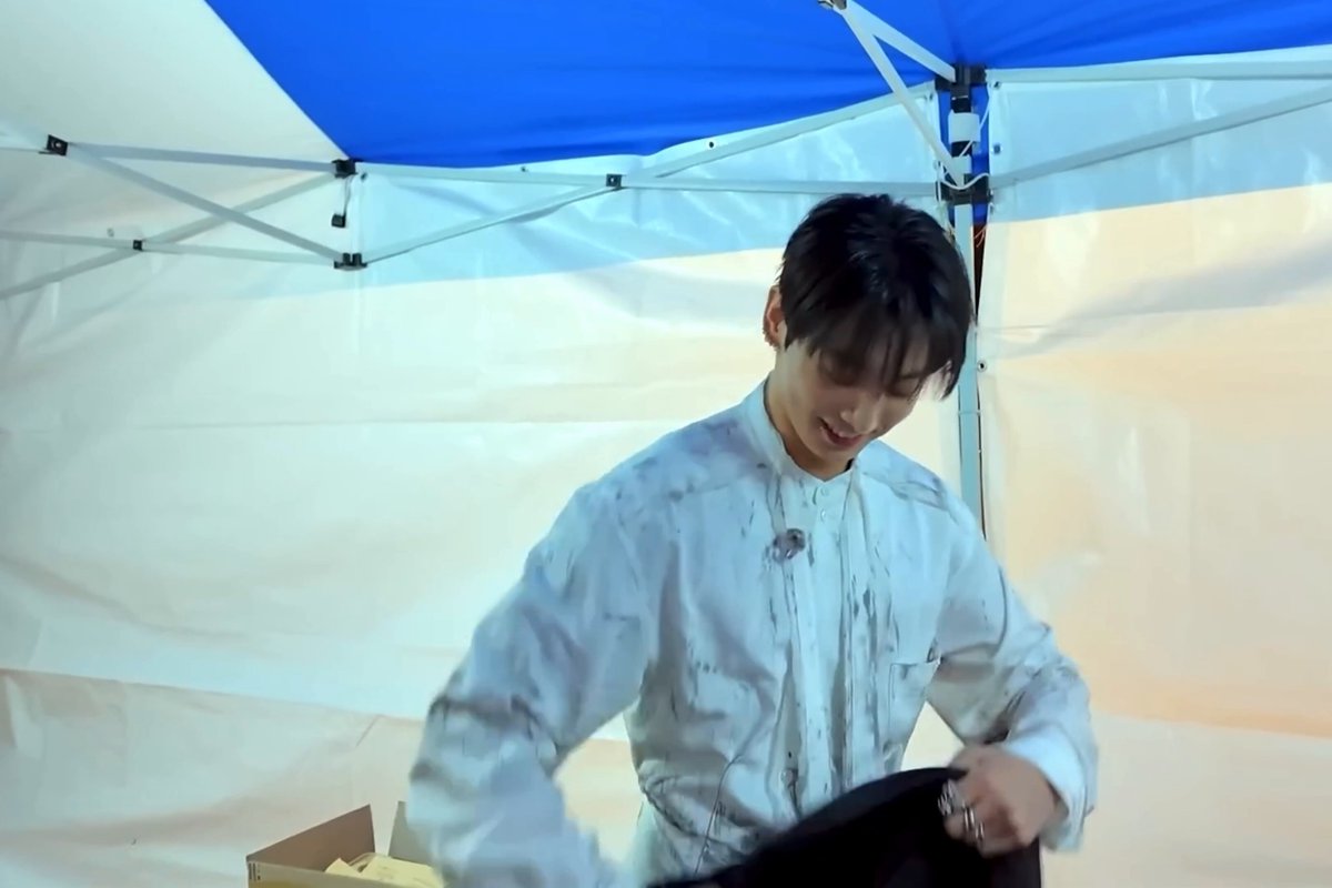 Jungkook: “Alright, just like we practiced… no going overboard”