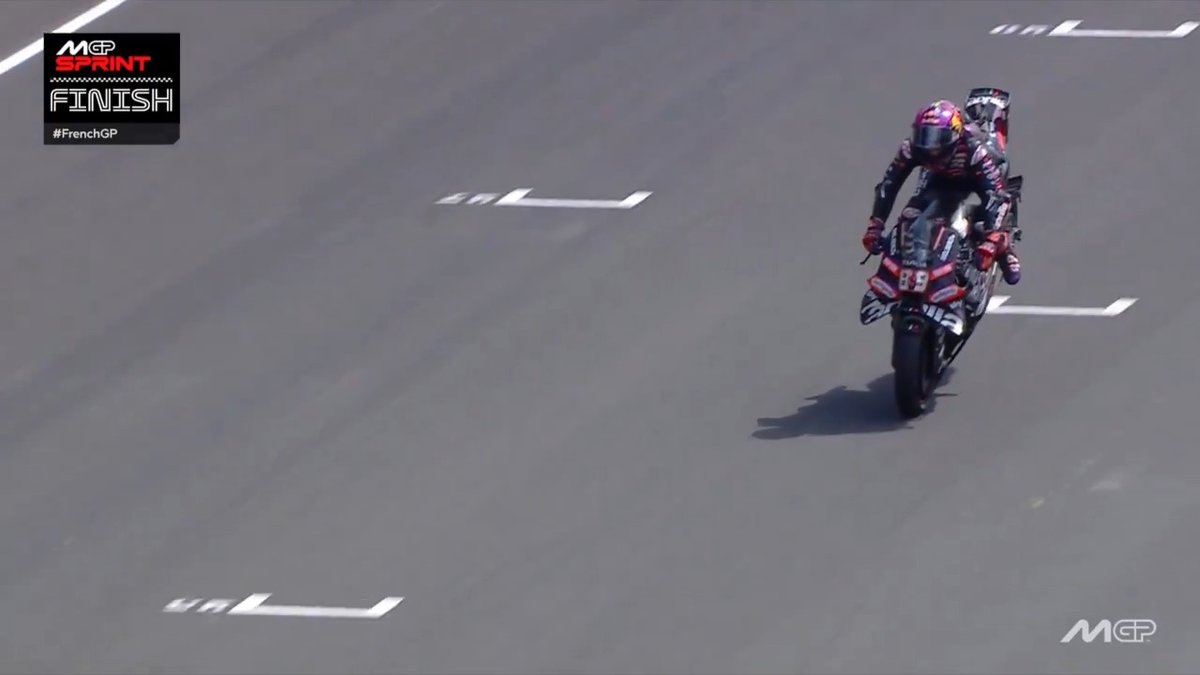 Putting on a SHOW is Jorge Martín Almoguera 🥳 #FrenchGP 🇫🇷